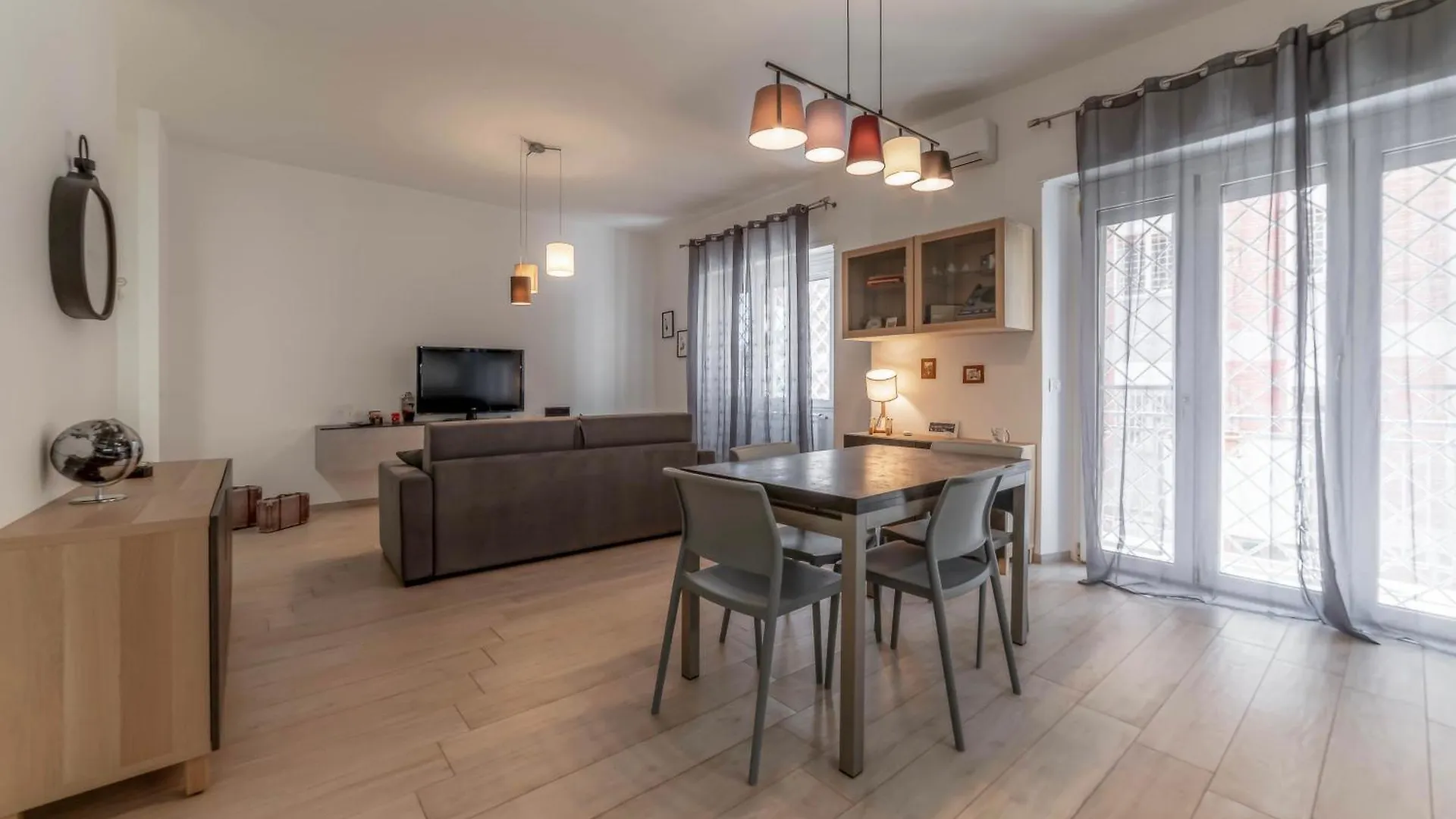 Apartment Holiday Home Rome Italy
